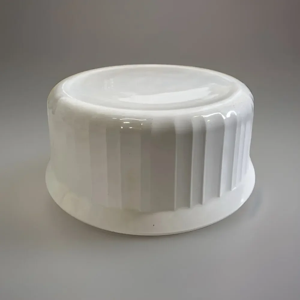 Corning Ware French White F-5-B 1.6 Liter Round Casserole Dish USA Mint 7.5